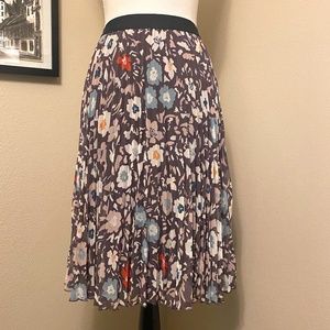 LOFT Outlet Pleated Skirt Floral A-Line Size XS Pre-Loved